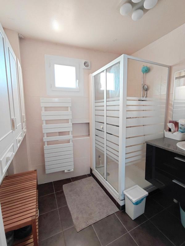 Maison - 96 m² - 5 pièces