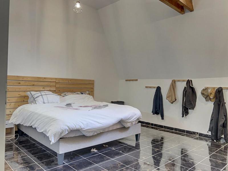 Maison - 300 m² - 9 pièces