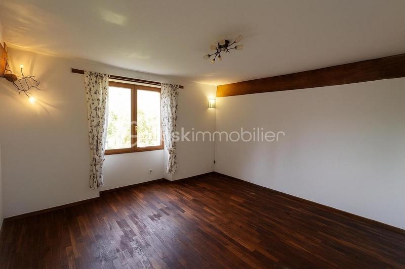 Maison en pierre - 225 m² - 6 pièces