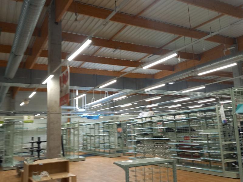 Local commercial - 1 837 m²