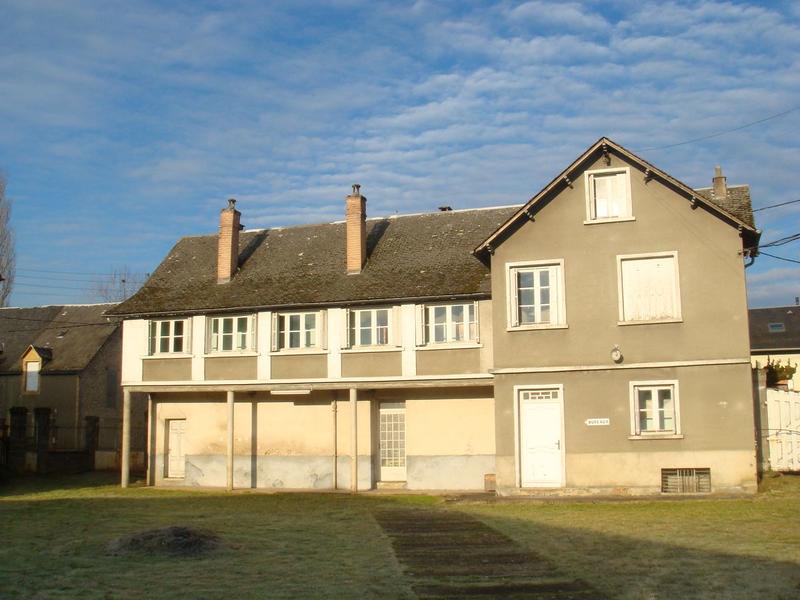 Maison de village - 170 m² - 8 pièces