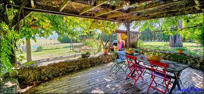 Maison - 332 m² - 11 pièces