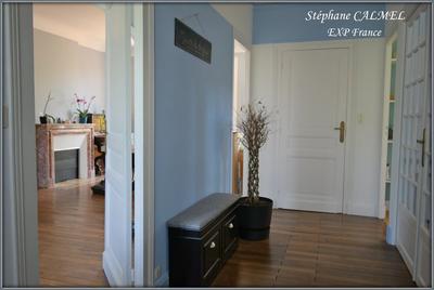 Maison - 209 m² - 9 pièces