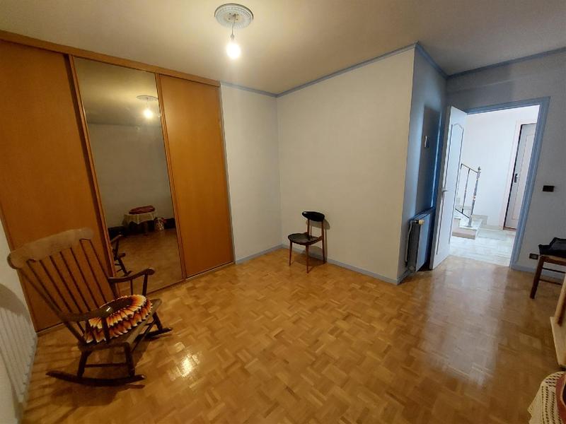 Maison - 135 m² - 7 pièces