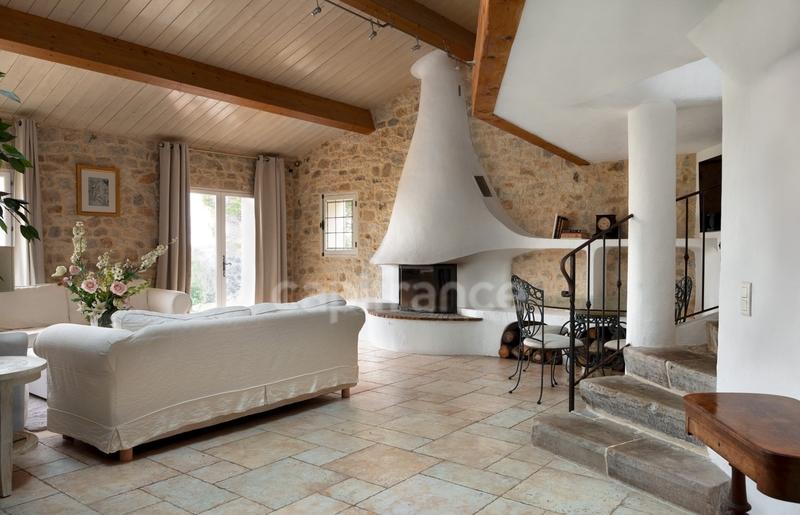 Mas - 187 m² - 6 pièces