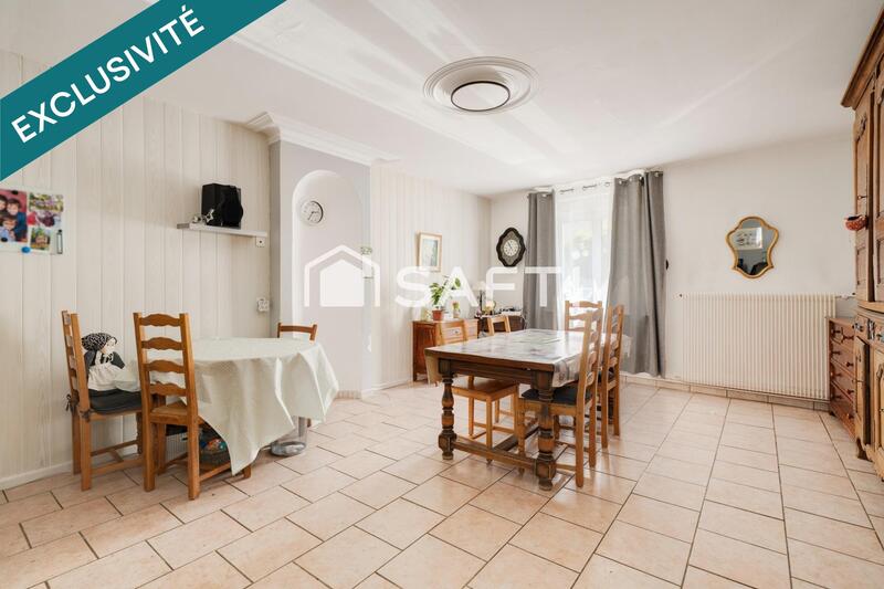 Maison - 202 m² - 6 pièces