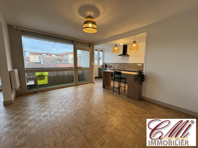 Appartement - 91 m² - 4 pièces