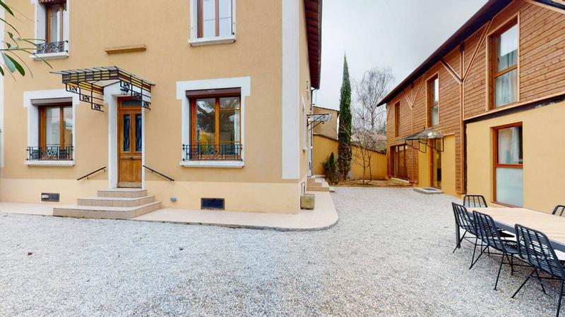 Appartement - 337 m²