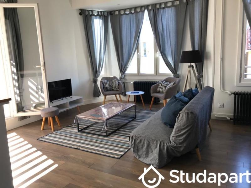 Chambre - 12 m² - 1 pièce