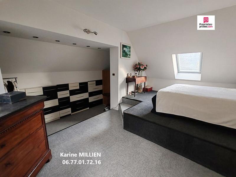 Maison - 204 m² - 6 pièces