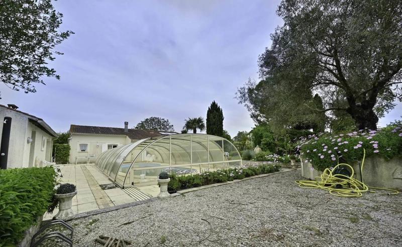 Maison - 184 m² - 8 pièces