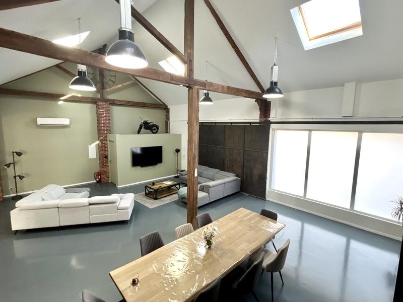 Maison - 296 m² - 6 pièces