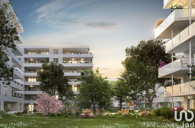 Appartement - 100 m² - 4 pièces