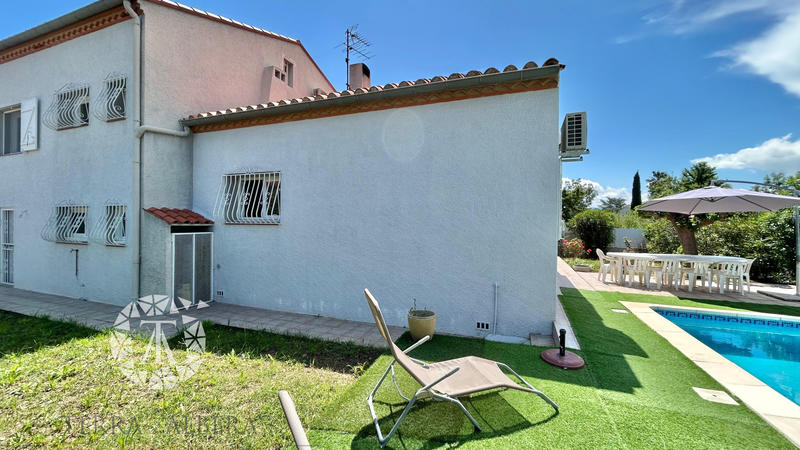 Villa - 145 m² - 6 pièces