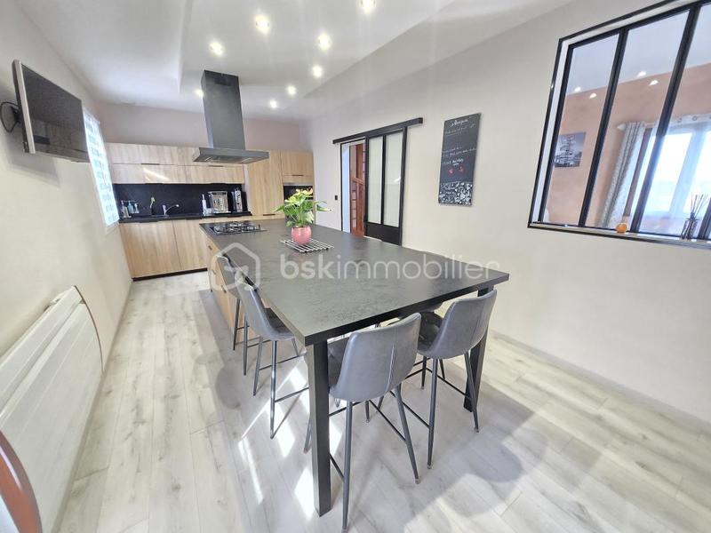 Pavillon - 135 m² - 6 pièces