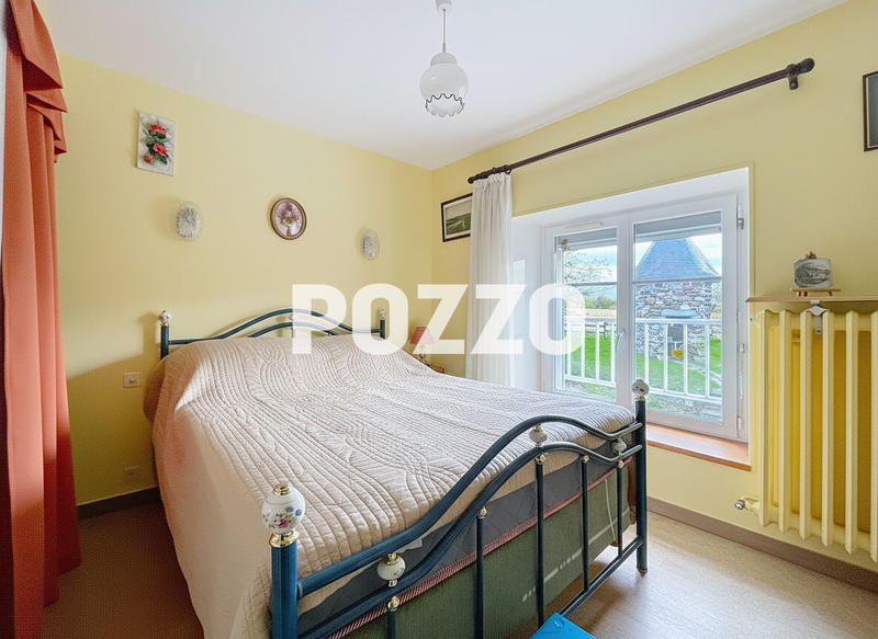 Maison - 180 m² - 9 pièces