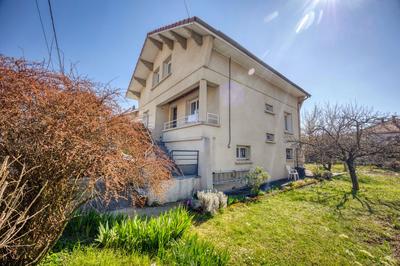 Maison - 143 m² - 6 pièces