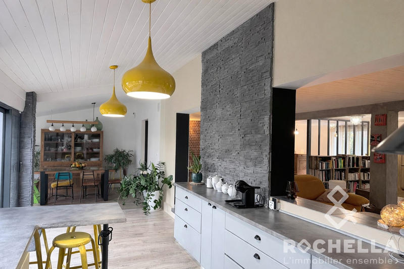 Maison - 196 m² - 6 pièces