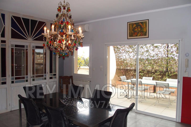 Villa - 169 m² - 6 pièces