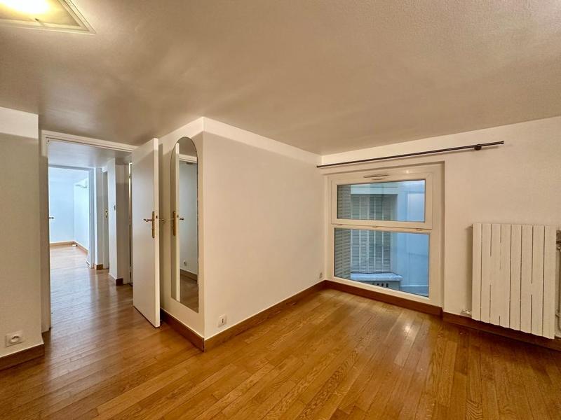 Appartement - 100 m² - 4 pièces