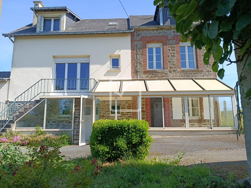 Maison - 103 m² - 7 pièces