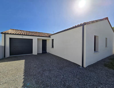 Maison - 93 m² - 4 pièces