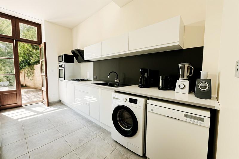 Maison ancienne - 345 m² - 10 pièces