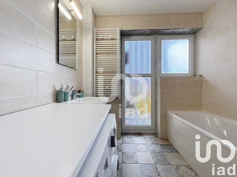 Appartement - 75 m² - 3 pièces