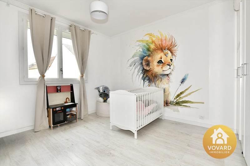 Maison - 156 m² - 9 pièces