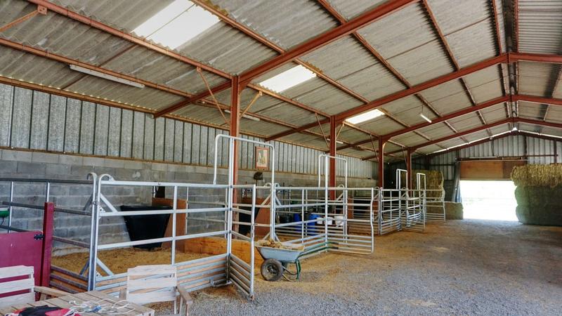 Maison - 240 m² - 12 pièces