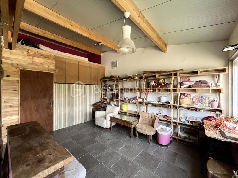 Bureau - 98 m² - 1 pièce