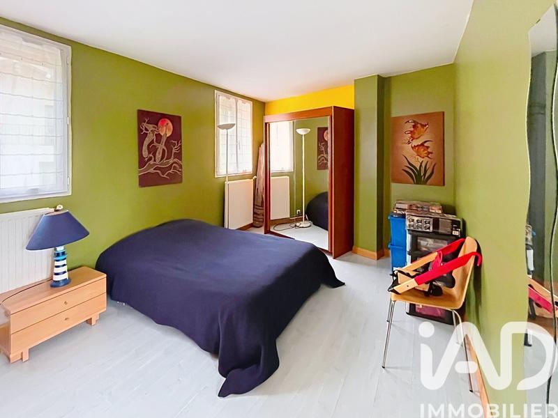 Maison - 215 m² - 8 pièces