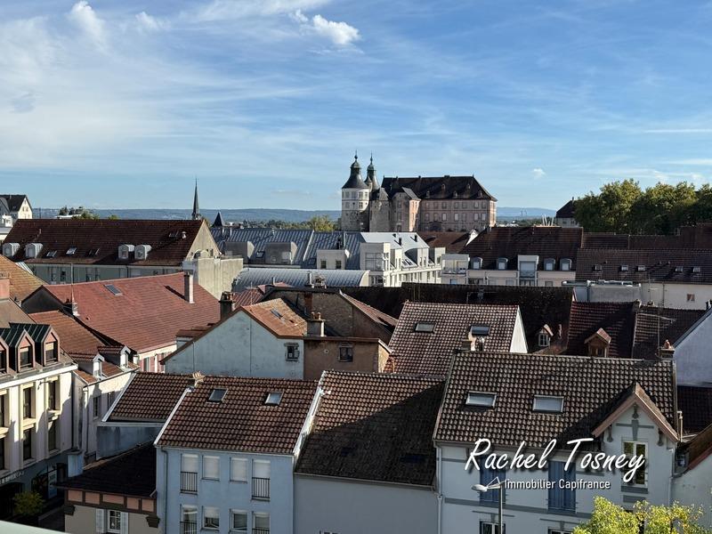 Appartement - 95 m² - 5 pièces