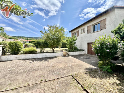 Maison - 150 m² - 5 pièces
