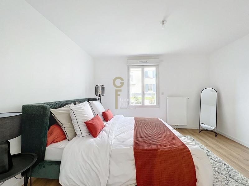 Appartement - 95 m² - 4 pièces