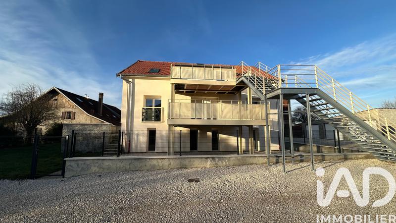 Appartement - 99 m² - 4 pièces