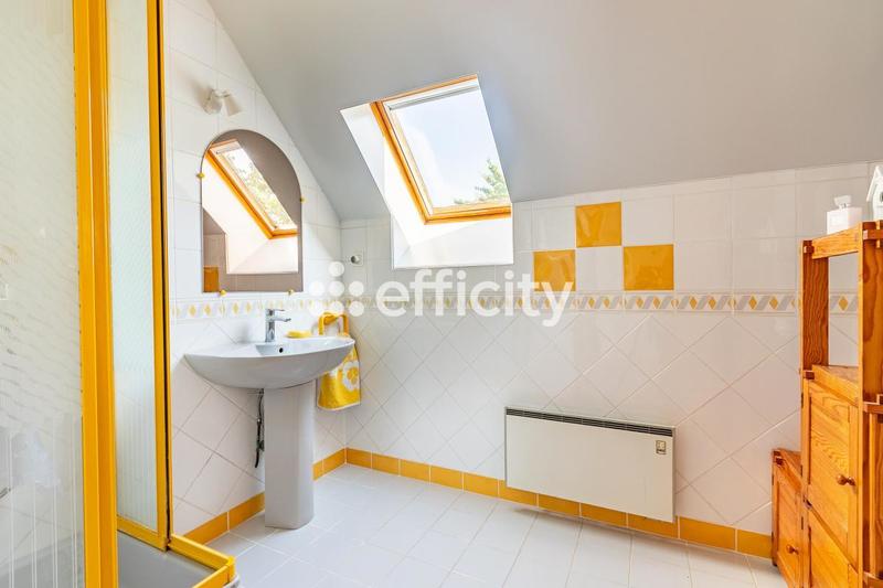 Maison - 136 m² - 6 pièces