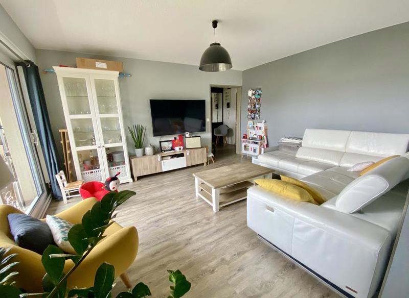 Appartement - 94 m² - 5 pièces