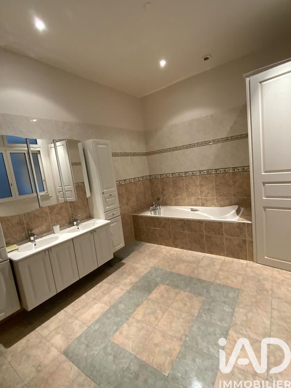 Appartement - 155 m² - 5 pièces