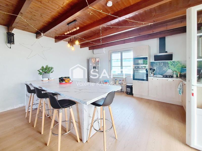 Maison - 254 m² - 7 pièces