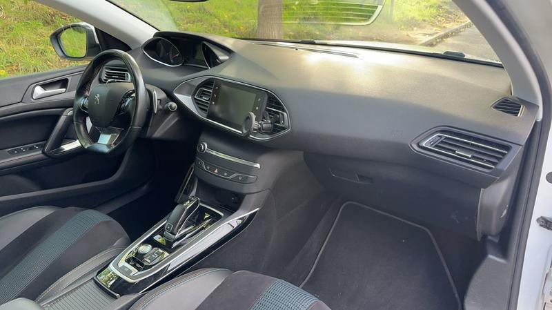 Peugeot 308 II 1.2 PureTech 130 Eat6 Tech Edition
