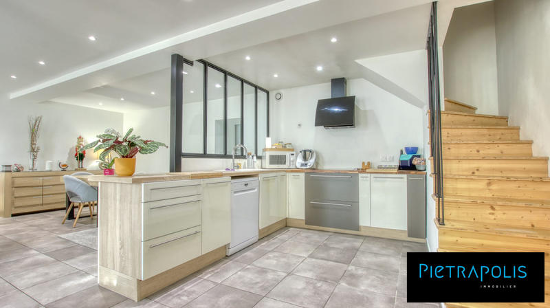 Maison - 172 m² - 5 pièces