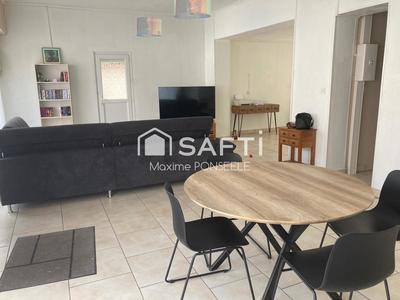 Maison - 202 m² - 5 pièces