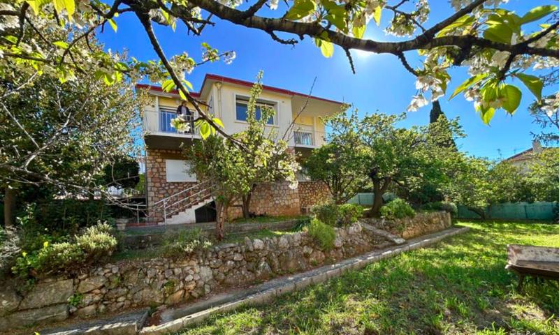 Villa - 175 m² - 6 pièces