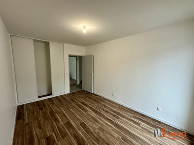 Maison - 99 m² - 4 pièces