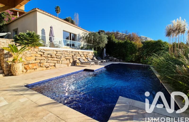 Maison de maîtres - 181 m² - 6 pièces