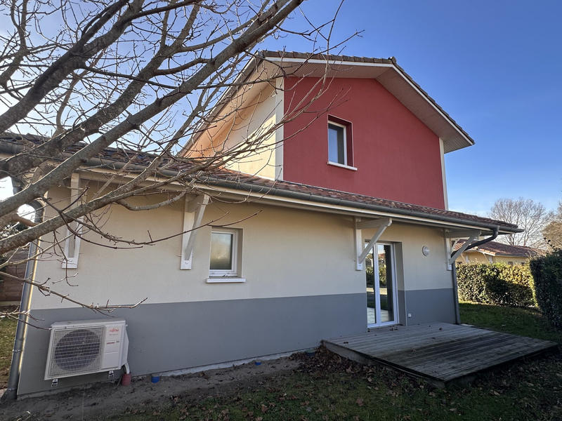 Maison - 83 m² - 4 pièces