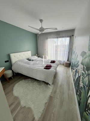 Maison contemporaine - 250 m² - 6 pièces