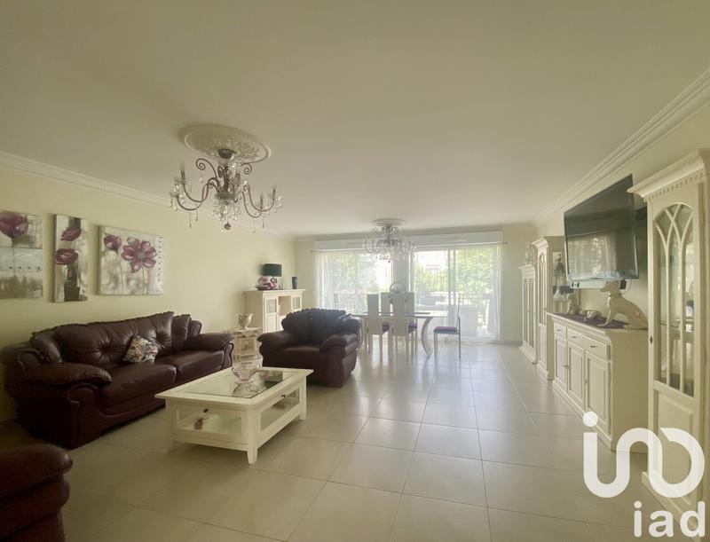 Maison - 207 m² - 5 pièces