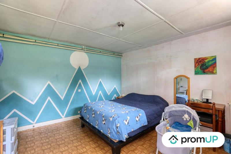 Maison traditionnelle - 210 m² - 6 pièces